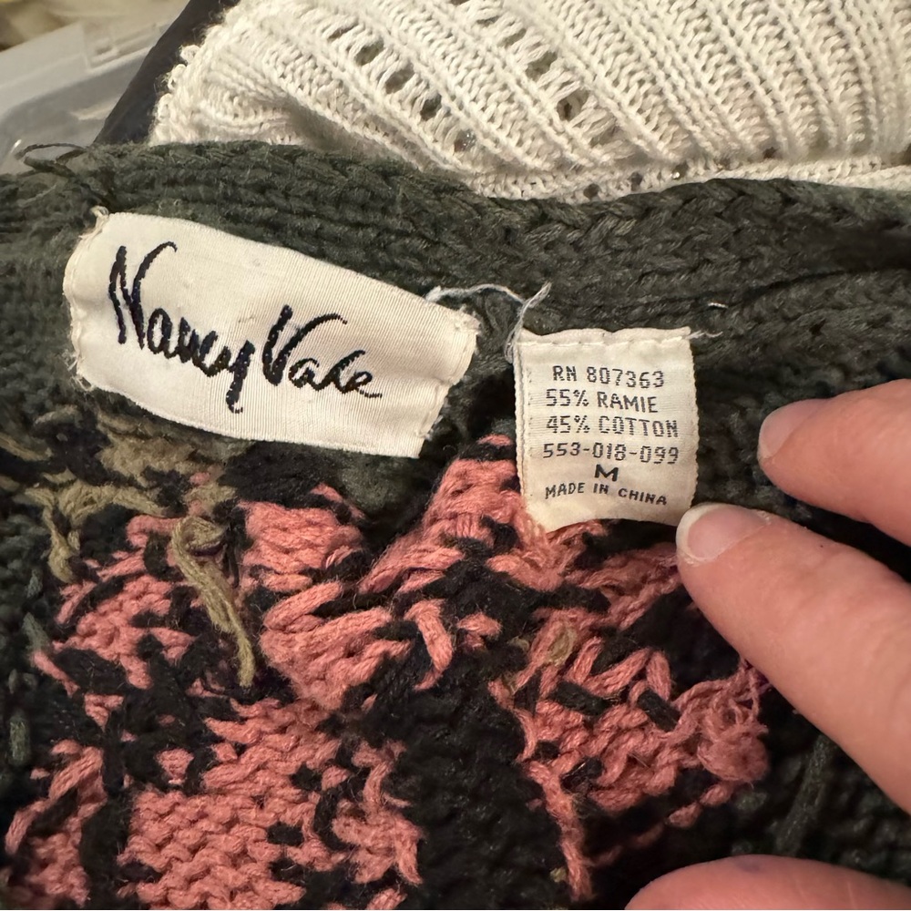 🌹 Vintage Nancy Vale Floral Knit Cardigan (Medium) 🌹 - Picture 12 of 12